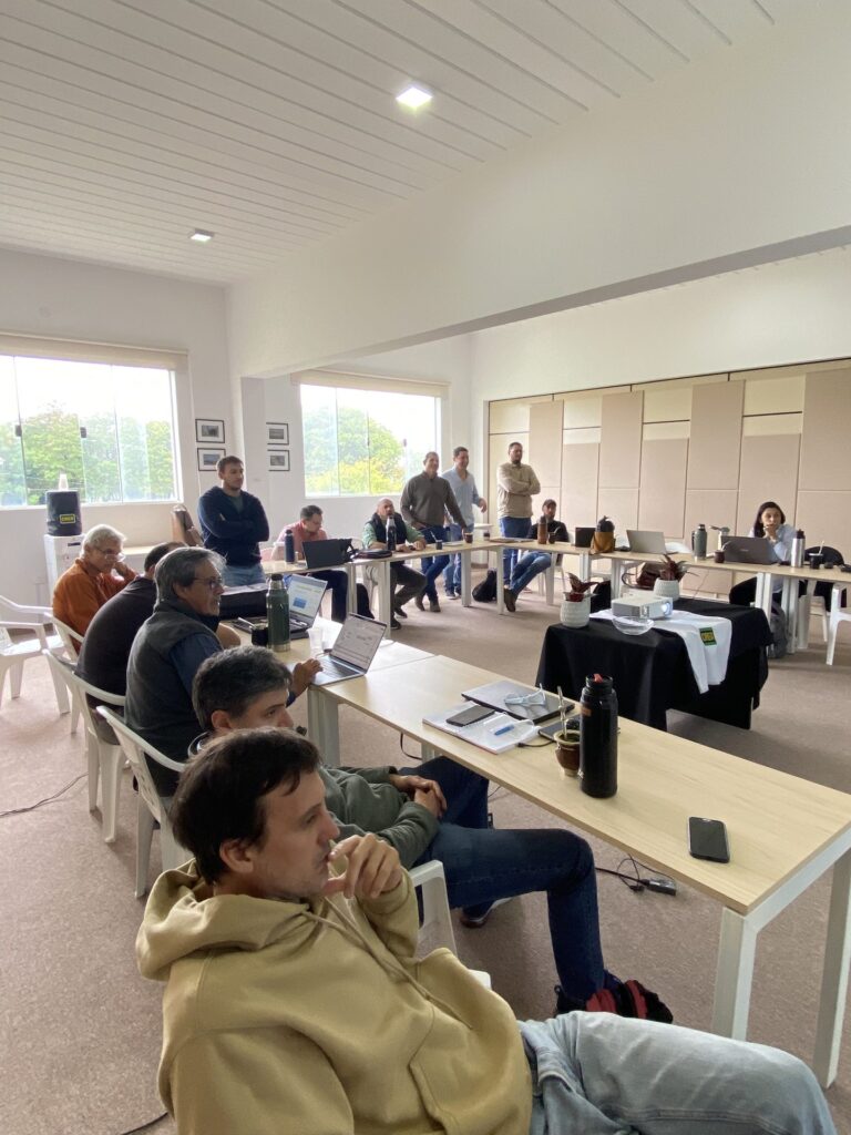Taller de Presidentes y la Mesa de Asesores CREA Guazú
